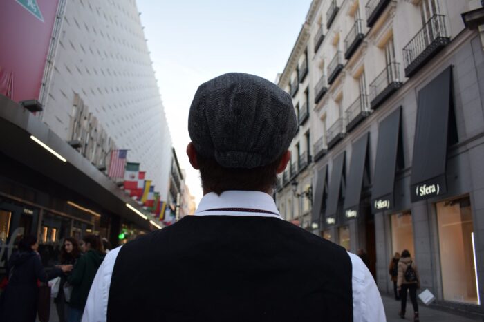 Des(ubicado), un hombre decimonónico en Madrid
